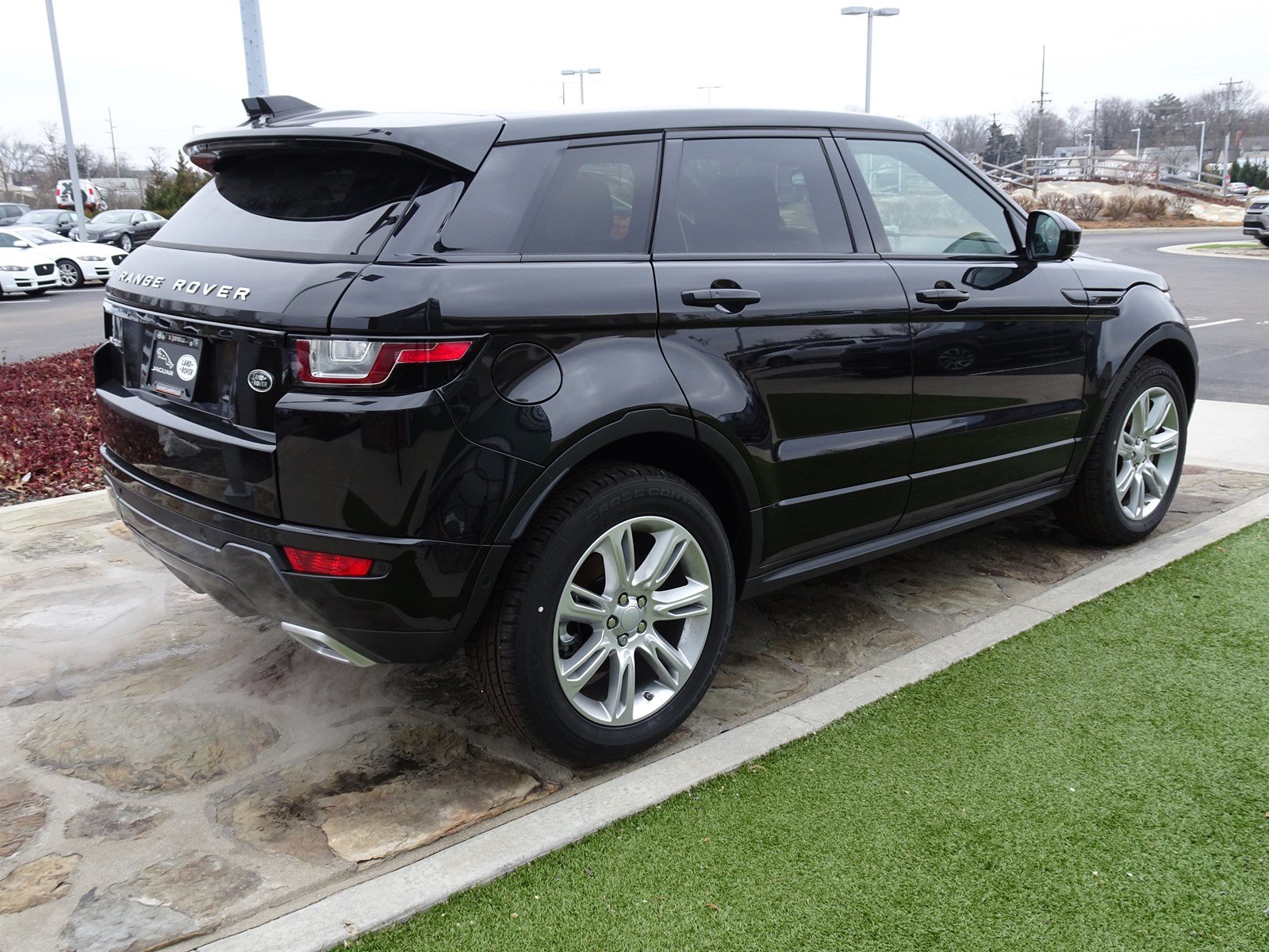 New 2019 Land Rover Range Rover Evoque HSE Dynamic 4 Door in Cincinnati